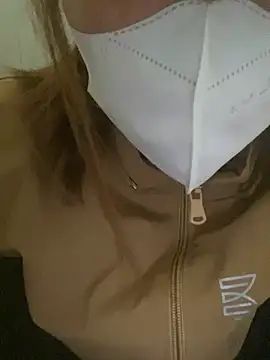 Snapshot of Rosa_998 chatting on February 2025 07:31:02 AM Rosa 998 online show from February 2025 07:31:02 AM