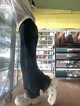 Snapshot of Rosa_998 chatting on February 2025 01:48:02 AM Rosa 998 online show from February 2025 01:48:02 AM