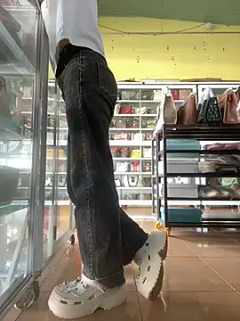 Snapshot of Rosa_998 chatting on March 2025 01:23:01 AM Rosa 998 online show from March 2025 01:23:01 AM