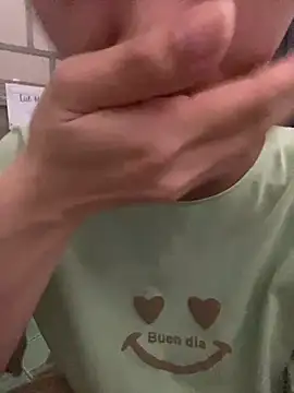 Snapshot of Rosa_998 chatting on March 2025 12:55:01 PM Rosa 998 online show from March 2025 12:55:01 PM