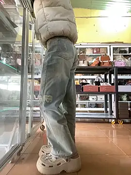 Snapshot of Rosa_998 chatting on March 2025 01:34:02 AM Rosa 998 online show from March 2025 01:34:02 AM