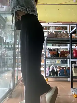 Snapshot of Rosa_998 chatting on September 2025 01:05:02 AM Rosa 998 online show from September 2025 01:05:02 AM