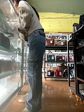 Snapshot of Rosa_998 chatting on September 2025 01:52:01 AM Rosa 998 online show from September 2025 01:52:01 AM