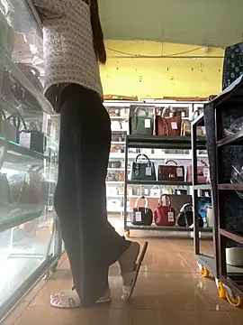 Snapshot of Rosa_998 chatting on September 2025 01:22:01 AM Rosa 998 online show from September 2025 01:22:01 AM