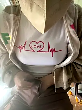 Snapshot of Rosa_998 chatting on October 2025 01:37:02 AM Rosa 998 online show from October 2025 01:37:02 AM