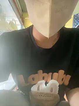 Snapshot of Rosa_998 chatting on October 2025 01:03:02 AM Rosa 998 online show from October 2025 01:03:02 AM