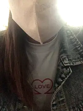 Snapshot of Rosa_998 chatting on October 2025 02:56:02 AM Rosa 998 online show from October 2025 02:56:02 AM