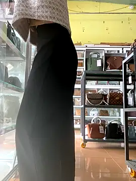 Snapshot of Rosa_998 chatting on October 2025 01:20:02 AM Rosa 998 online show from October 2025 01:20:02 AM