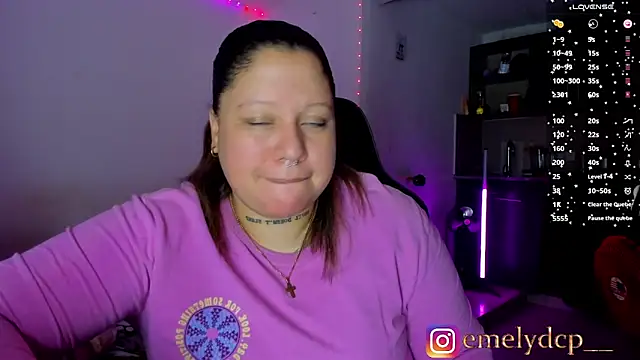 Snapshot of mariana_maze chatting on June 2026 06:52:02 AM mariana maze online show from June 2026 06:52:02 AM