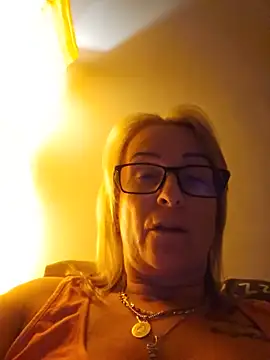 Steffi45 online show from June 2026 07:16:02 PM