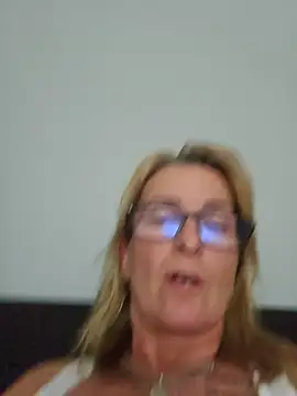 Snapshot of Steffi45 chatting on July 2026 01:17:01 PM Steffi45 online show from July 2026 01:17:01 PM