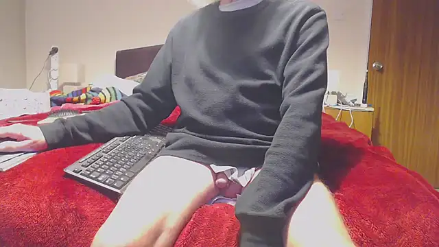 Snapshot of WaverlyKernow chatting on December 2025 11:41:01 AM WaverlyKernow online show from December 2025 11:41:01 AM