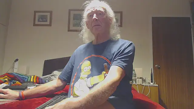 Snapshot of WaverlyKernow chatting on January 2026 10:09:02 AM WaverlyKernow online show from January 2026 10:09:02 AM