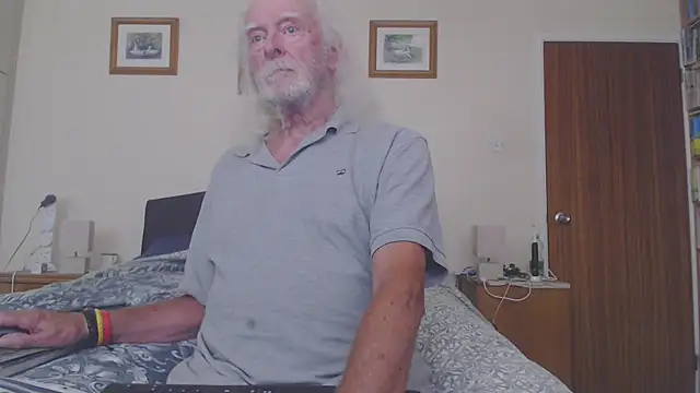 WaverlyKernow online show from July 2026 03:36:02 PM
