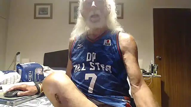 WaverlyKernow online show from August 2026 09:29:02 PM