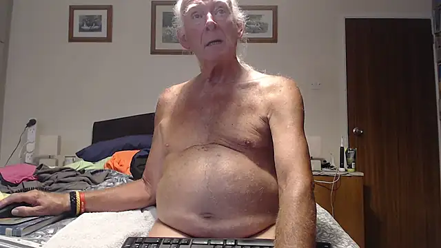 WaverlyKernow online show from August 2026 12:40:01 PM