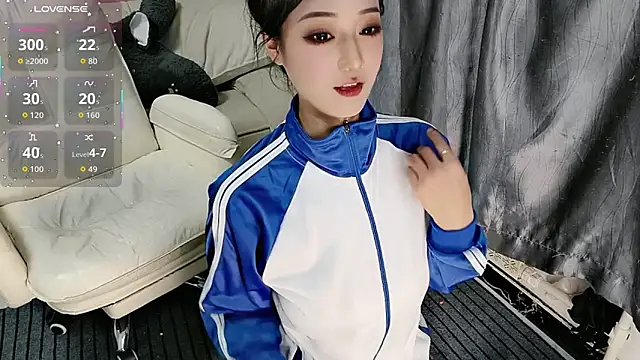 Snapshot of Ti_amo_UU chatting on April 2026 02:22:02 AM Ti amo UU online show from April 2026 02:22:02 AM