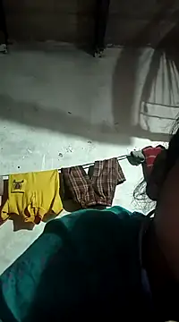 Crezy-Queen01 online show from February 2025 04:22:02 PM