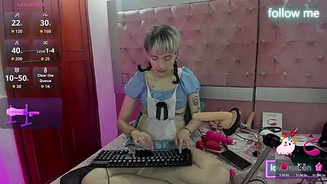 neeko princes online show from November 2025 12:31:02 PM