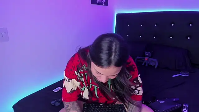 sweett dirty online show from May 2026 03:08:02 PM