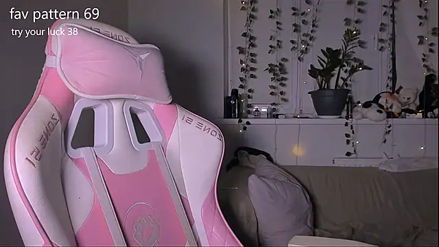 Anice  online show from May 2026 06:56:02 PM