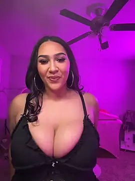 Snapshot of Lickplayofficial chatting on October 2025 03:31:02 AM Lickplayofficial online show from October 2025 03:31:02 AM