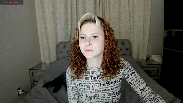 Snapshot of rocky_foxy chatting on February 2025 10:39:01 PM rocky foxy online show from February 2025 10:39:01 PM