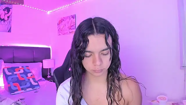 Snapshot of Megan_Miles02 chatting on November 2025 08:19:02 PM Megan Miles02 online show from November 2025 08:19:02 PM