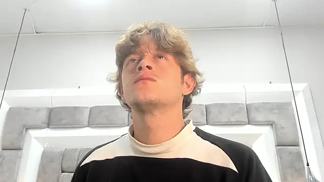 Snapshot of AnthonyAlso chatting on October 2025 08:06:02 PM AnthonyAlso online show from October 2025 08:06:02 PM