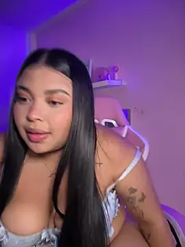 Emily cooper20 online show from July 2026 01:23:02 AM