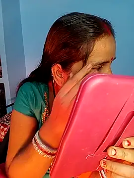 reemacouple007 online show from November 2025 05:33:02 PM