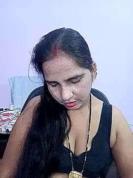 reemacouple007 online show from April 2026 05:52:01 PM
