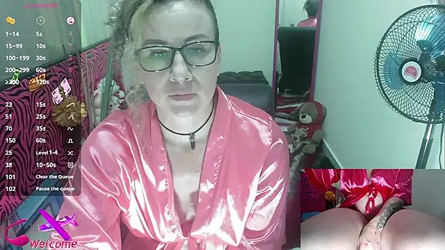 ViickySexy online show from November 2025 07:57:02 PM