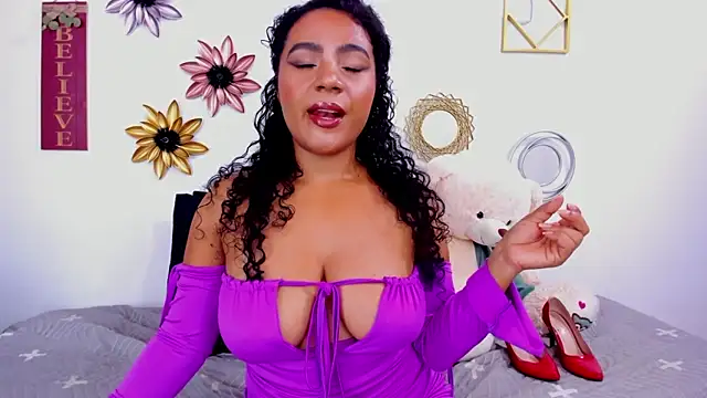 Snapshot of paolitakens chatting on October 2025 02:50:01 PM paolitakens online show from October 2025 02:50:01 PM