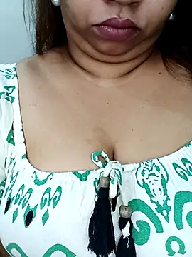 Ravina patil1 online show from November 2025 12:53:01 PM