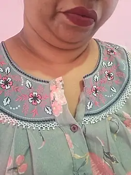 Ravina patil1 online show from May 2026 10:36:01 AM