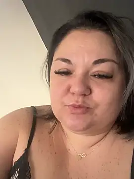 MikyVesela online show from February 2026 08:32:01 AM