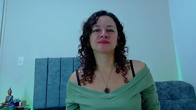 Snapshot of ArtesanaMK chatting on November 2025 11:25:02 AM ArtesanaMK online show from November 2025 11:25:02 AM