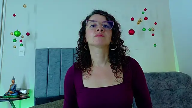 Snapshot of ArtesanaMK chatting on November 2025 06:39:01 PM ArtesanaMK online show from November 2025 06:39:01 PM