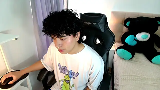 Snapshot of _nickconnor01 chatting on December 2024 08:49:02 PM nickconnor01 online show from December 2024 08:49:02 PM