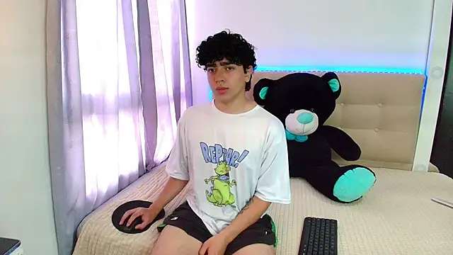 Snapshot of _nickconnor01 chatting on January 2025 07:51:02 PM nickconnor01 online show from January 2025 07:51:02 PM