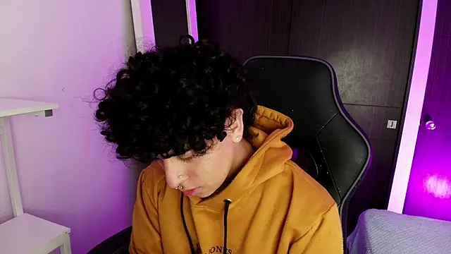 Snapshot of _nickconnor01 chatting on February 2025 11:47:02 PM nickconnor01 online show from February 2025 11:47:02 PM