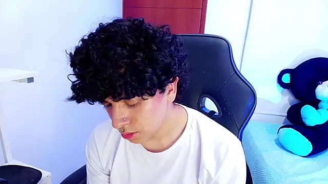 Snapshot of _nickconnor01 chatting on March 2025 10:42:01 PM nickconnor01 online show from March 2025 10:42:01 PM