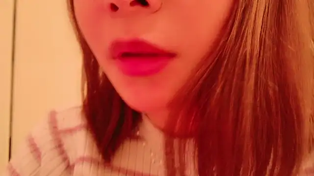 Snapshot of Megu_Melon chatting on December 2024 06:04:02 PM Megu Melon online show from December 2024 06:04:02 PM