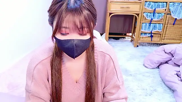 Snapshot of Megu_Melon chatting on November 2025 02:33:01 AM Megu Melon online show from November 2025 02:33:01 AM