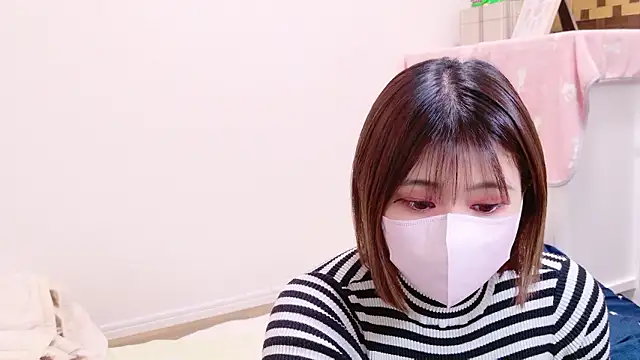 Snapshot of Megu_Melon chatting on December 2025 02:18:01 AM Megu Melon online show from December 2025 02:18:01 AM