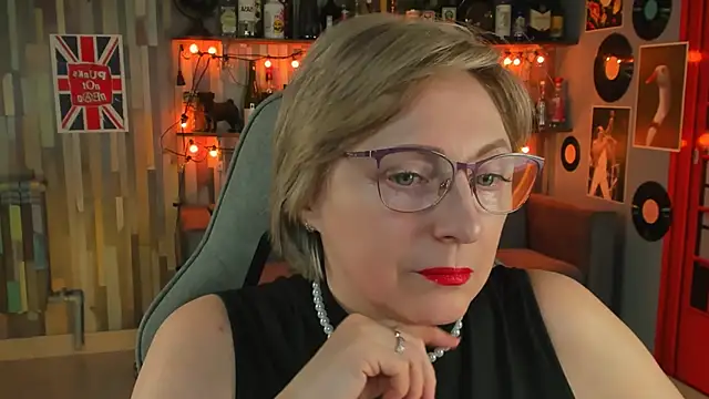 sugar vivien online show from March 2025 01:07:02 PM