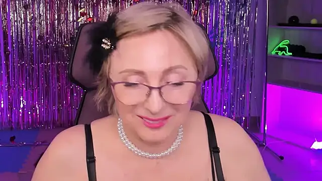 sugar vivien online show from March 2025 03:29:02 PM