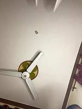 Snapshot of Cute_princcess chatting on September 2025 01:15:01 PM Cute princcess online show from September 2025 01:15:01 PM