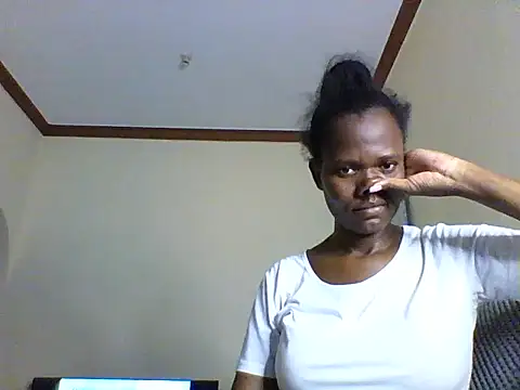 Snapshot of Cute_princcess chatting on October 2025 05:21:02 PM Cute princcess online show from October 2025 05:21:02 PM